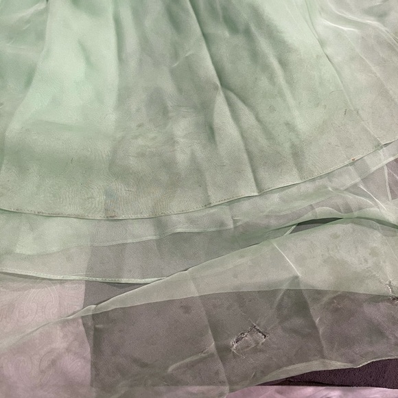 SHERRI HILL Lace & Chiffon Overlay Dress - Picture 10 of 10